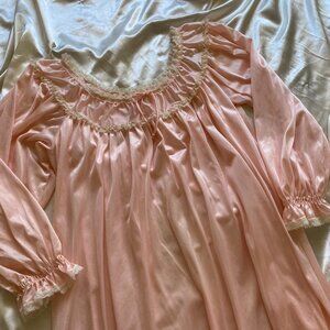 Vintage 1970s Pastel Pink Lace Maxi Slip Coquette Romantic XL Brownstone NYC